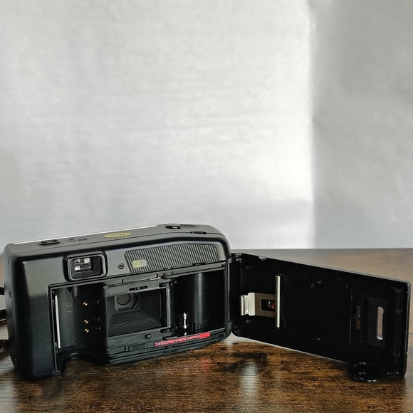 Nikon One Touch 100 35mm Film Point & Shoot Camera VTG 80s Untested - Picture 11 of 17